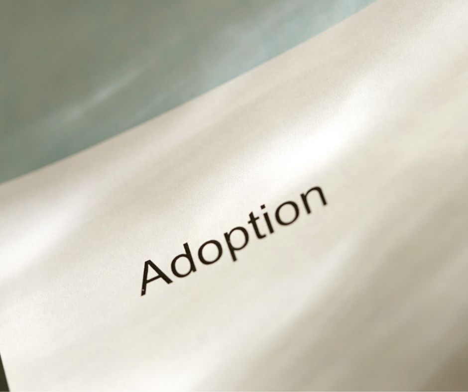 paperi, jossa lukee Adoption